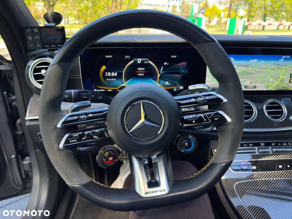 Mercedes-Benz Klasa E - 27