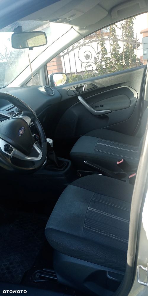 Ford Fiesta - 5