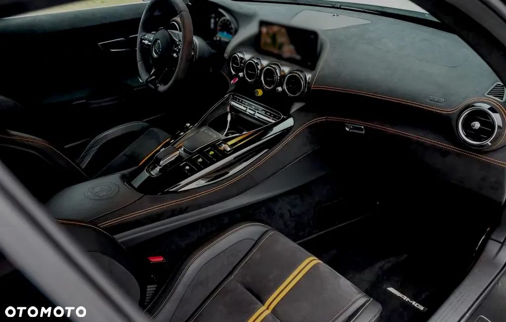 Mercedes-Benz AMG GT - 17