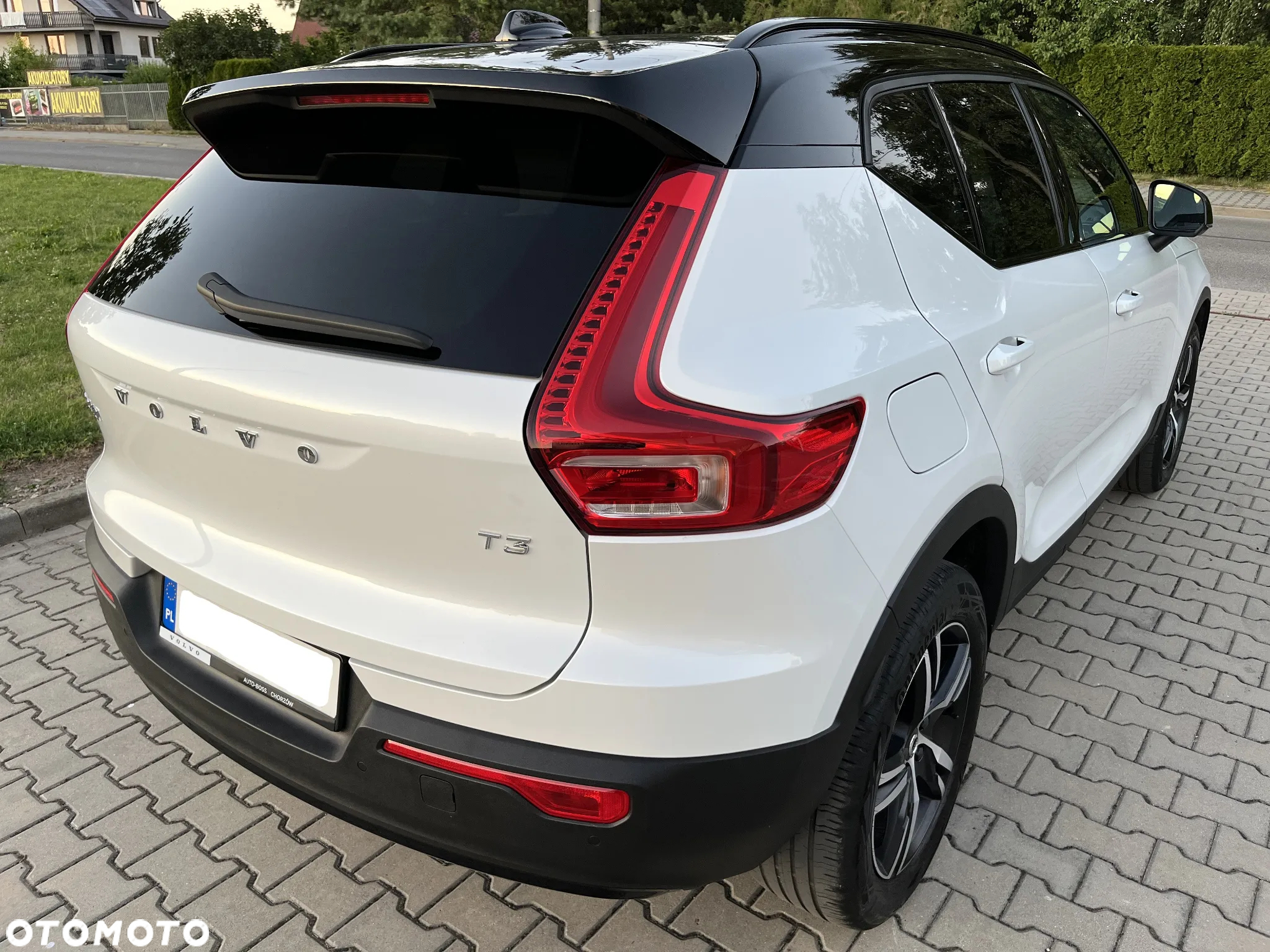 Volvo XC 40 T3 R-Design - 16