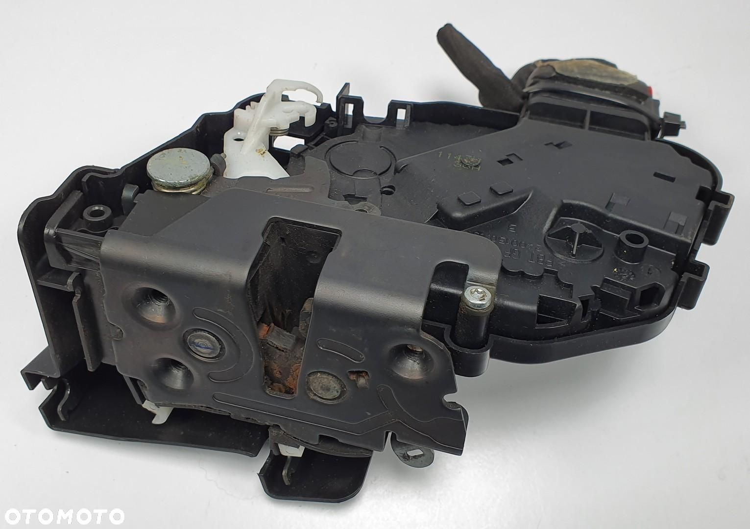 ZAMEK DRZWI LEWY PRZÓD PRZEDNI VOLVO C70 II 30753658 EUROPA - 1