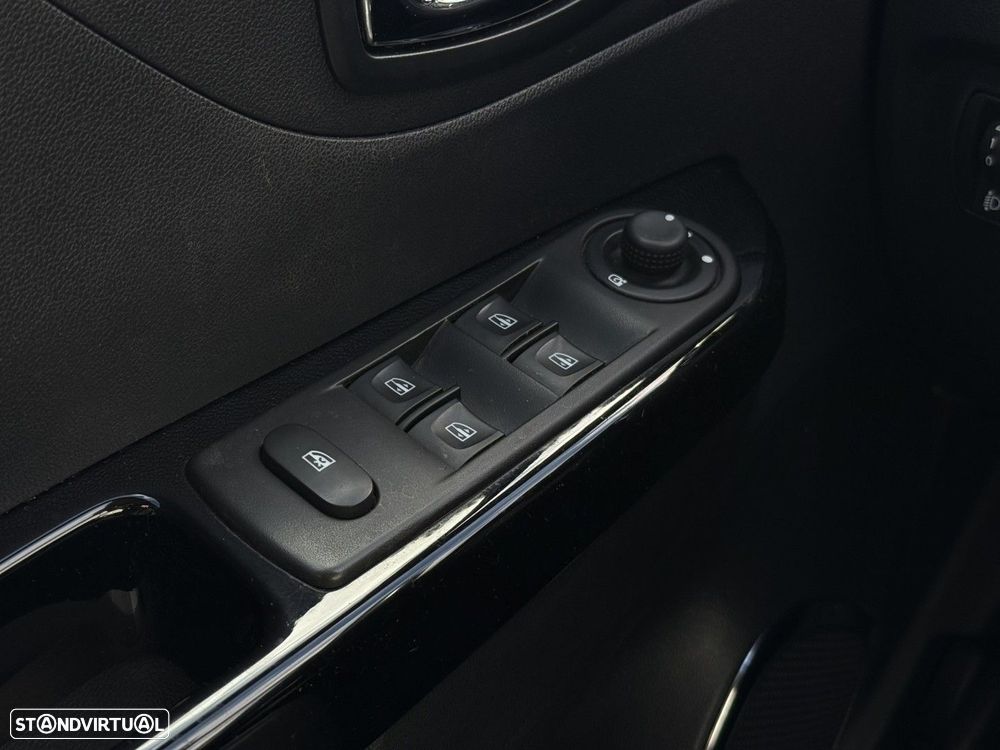 Renault Captur 0.9 TCE Exclusive - 10