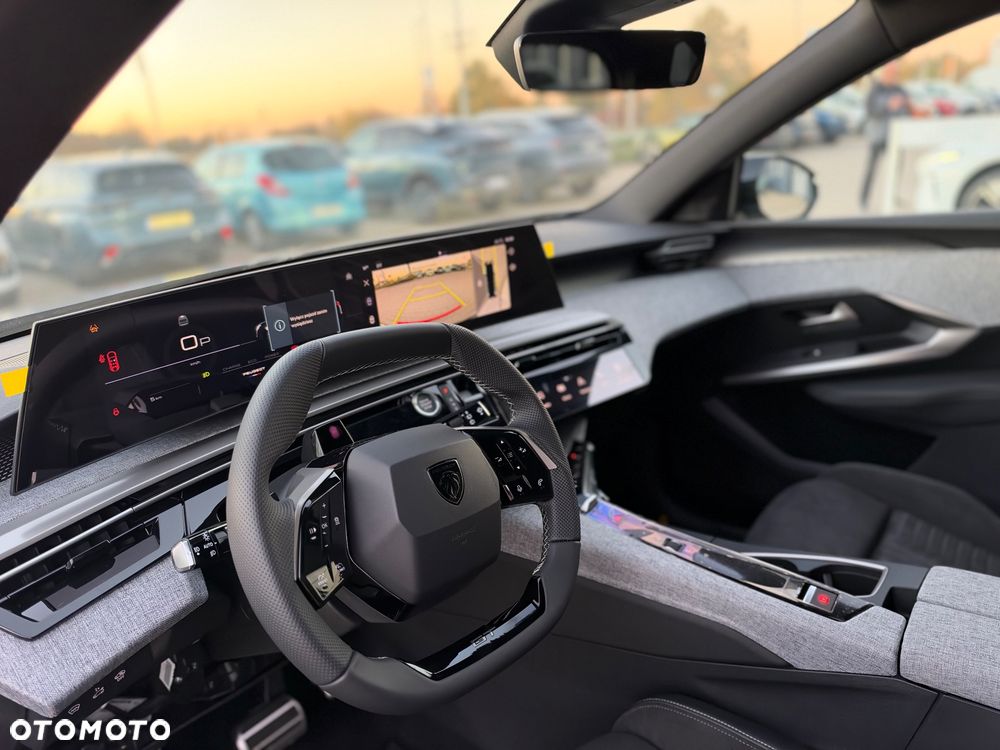 Peugeot 5008 1.2 PureTech mHEV GT S&S e-DCS6 - 11