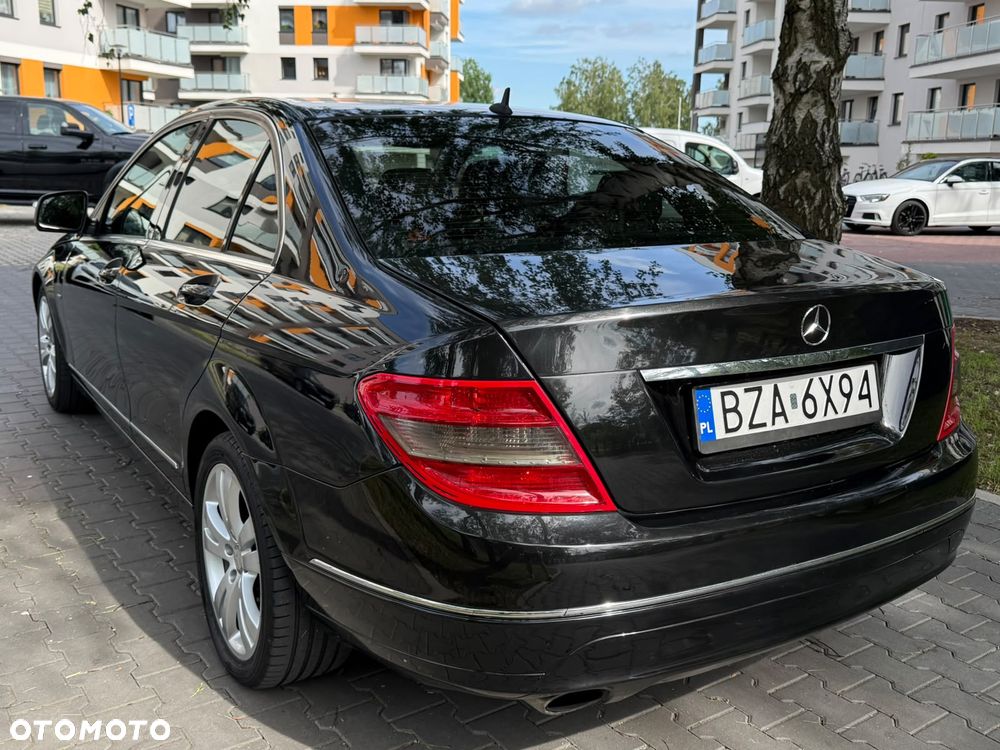 Mercedes-Benz Klasa C 220 CDI DPF Avantgarde - 11
