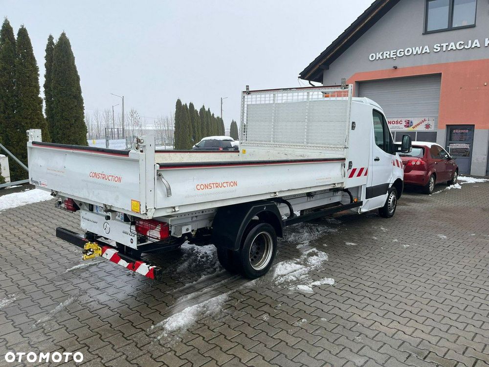 Mercedes-Benz Sprinter - 4