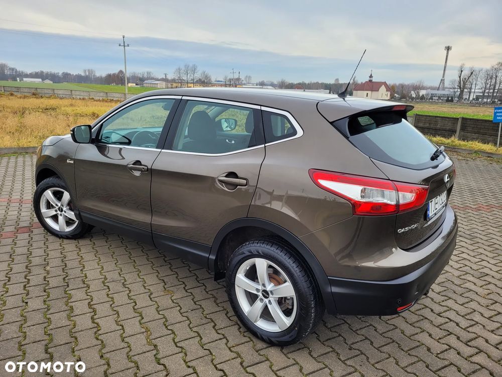Nissan Qashqai 1.2 DIG-T N-Vision - 9