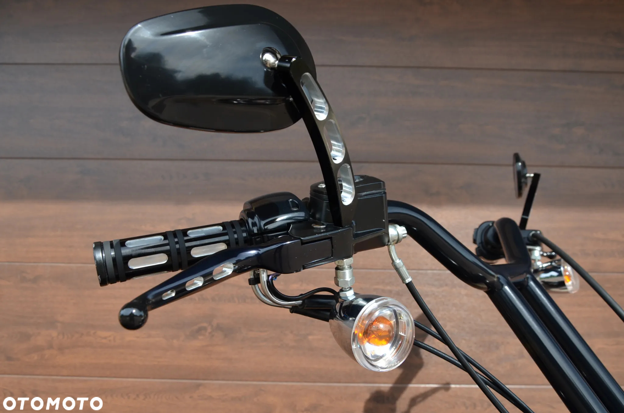 Harley-Davidson Dyna Street Bob - 36