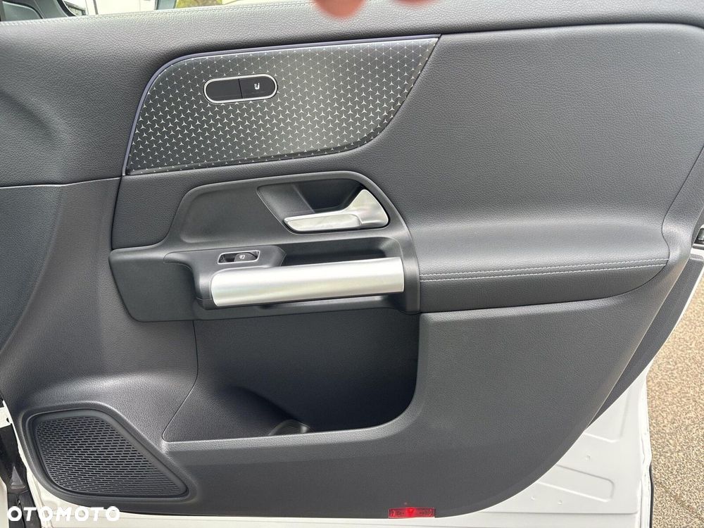 Mercedes-Benz EQA - 19