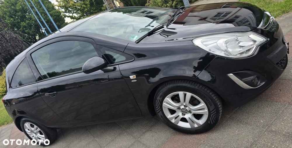 Opel Corsa 1.4 16V Satellite - 19
