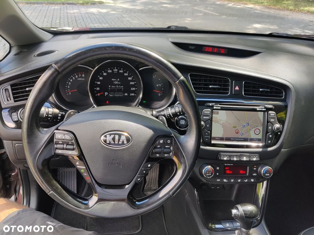 Kia Ceed 1.6 GDI DCT Platinum Edition - 29