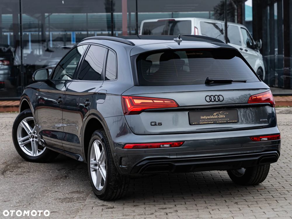 Audi Q5 50 TFSI e Quattro S tronic - 4