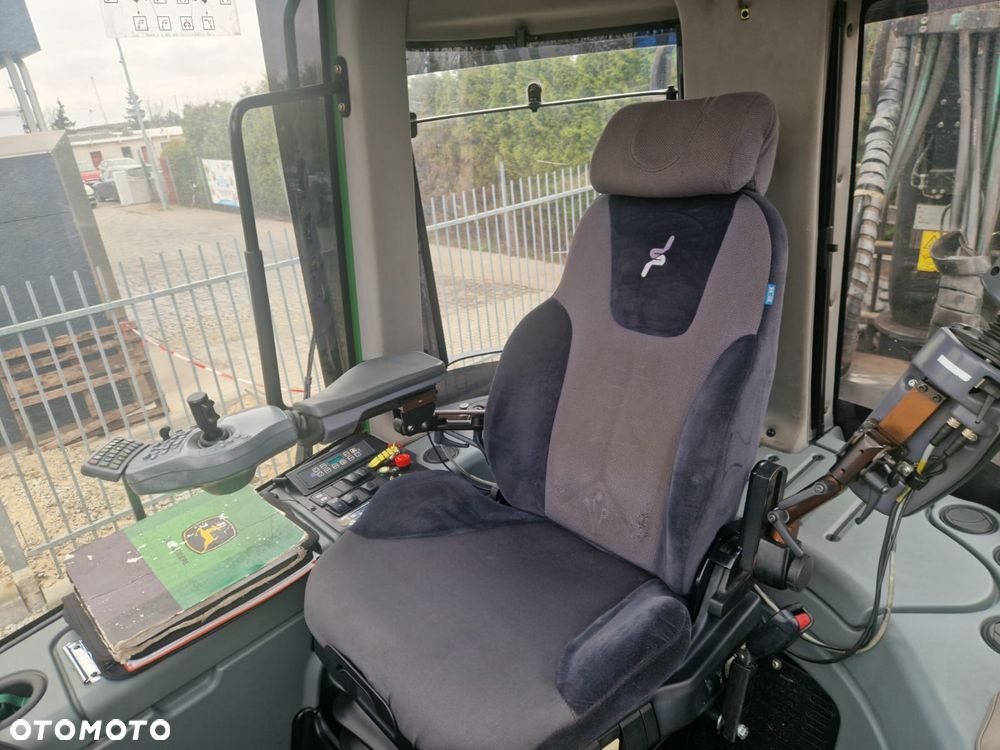 John Deere 1210E - 28