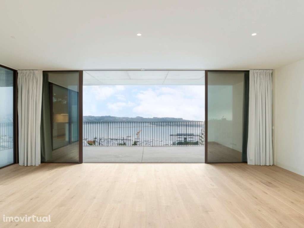 Apartamento T2 com vista de rio e mar junto ao Fluvial - Grande imagem: 2/25