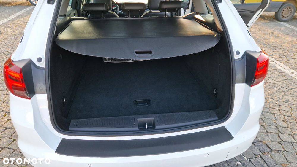 Opel Astra 1.4 Turbo Edition Sport - 12