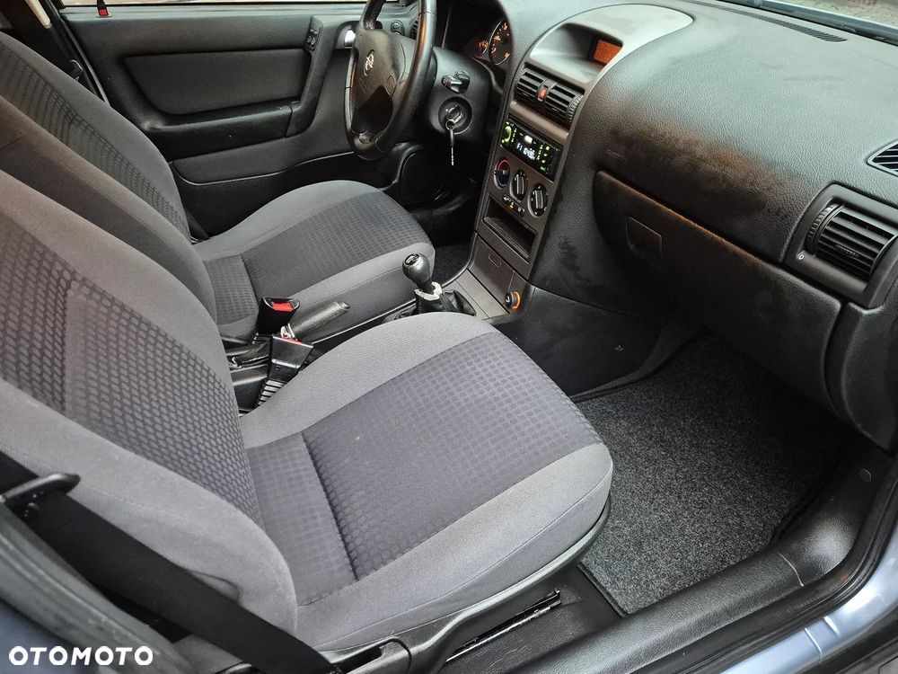 Opel Astra - 23