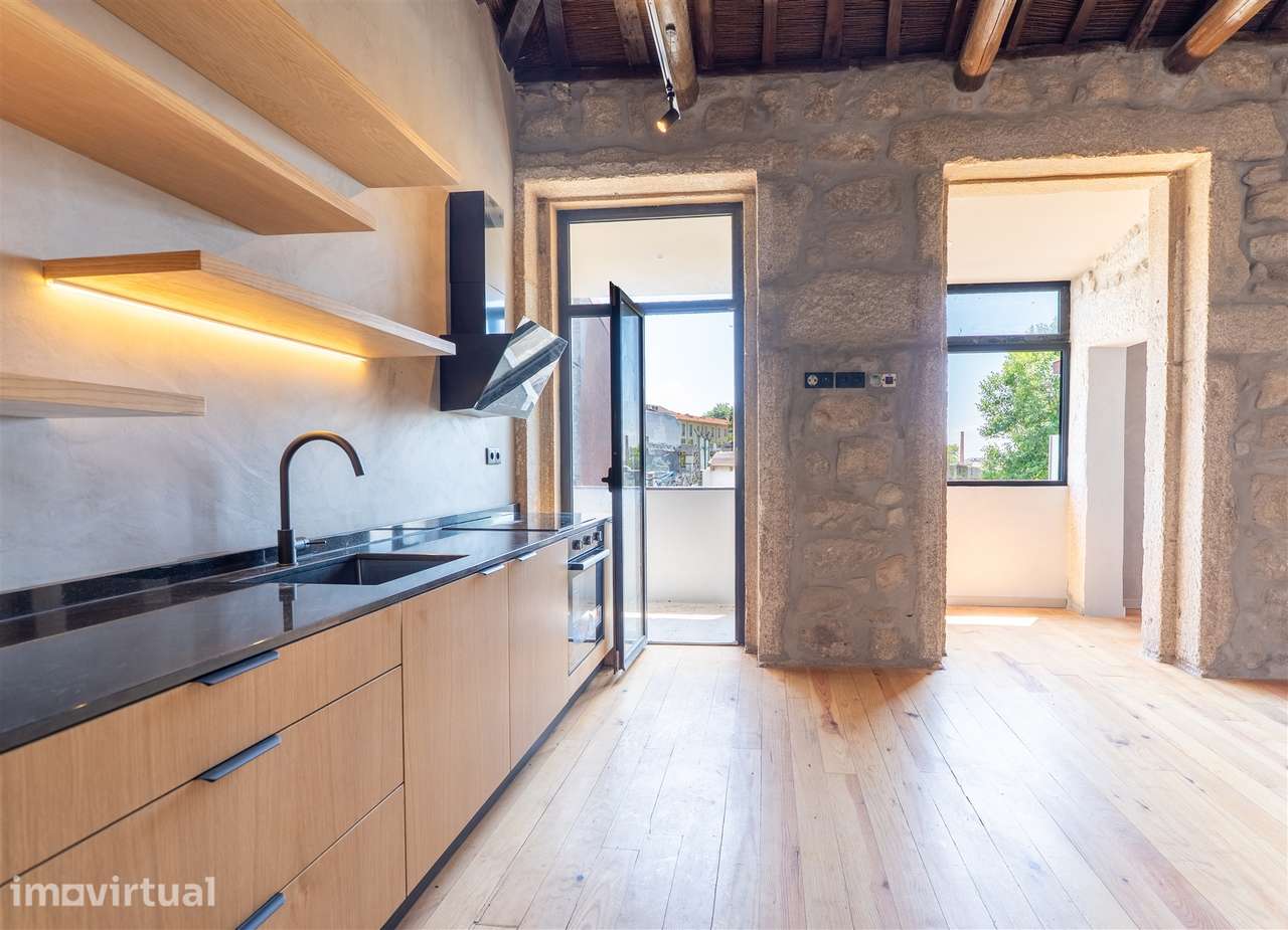 Apartamento T1 Duplex com Varanda no Bonfim - Grande imagem: 3/17