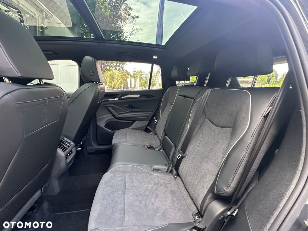 Volkswagen Tayron 2.0 TSI 4Mot Elegance DSG - 25