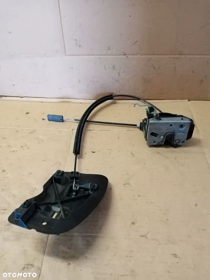 Zamek drzwi prawy przód klamka Opel Corsa C 24434883 - 4