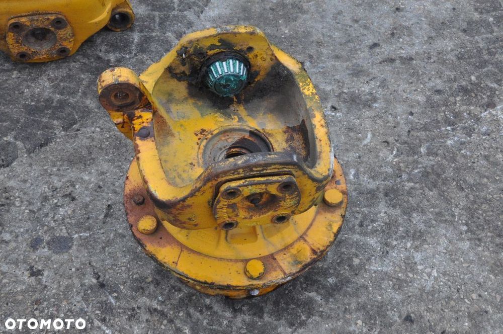 ZWOLNICA ZWROTNICA PRZÓD JCB 3 CX - 3