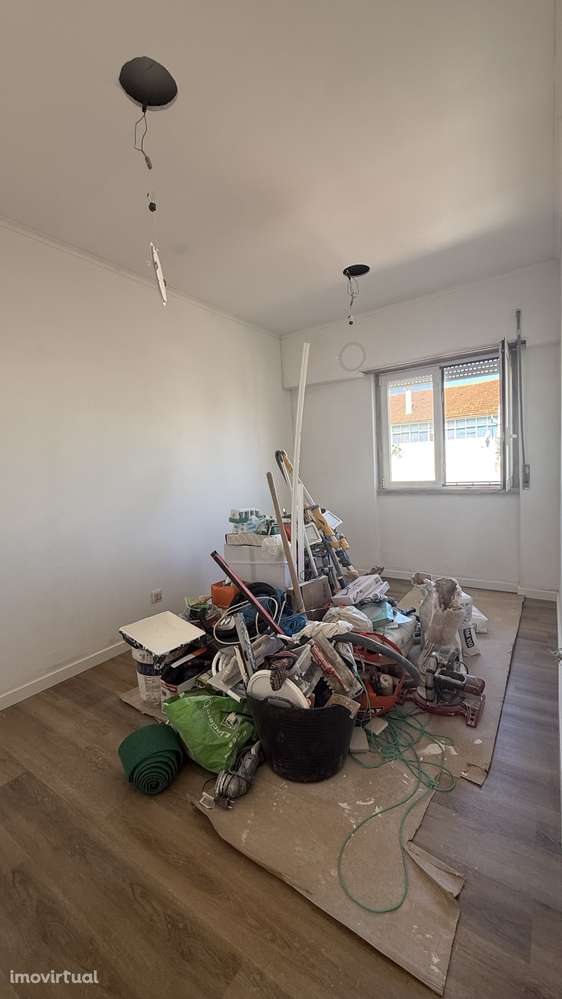 Apartamento T2 com varanda em Odivelas - Grande imagem: 2/6