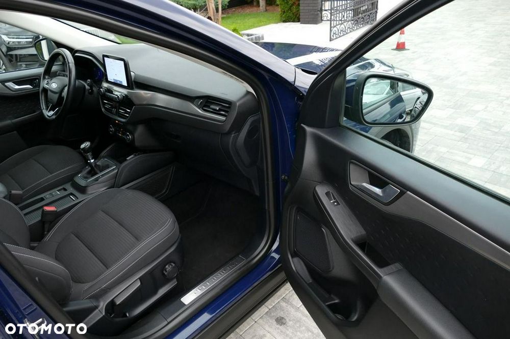 Ford Kuga 2.0 EcoBlue Hybrid TITANIUM X - 24