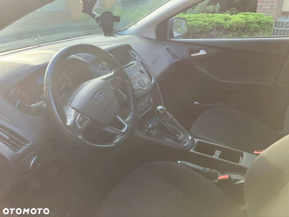 Ford Focus 1.6 Trend - 15