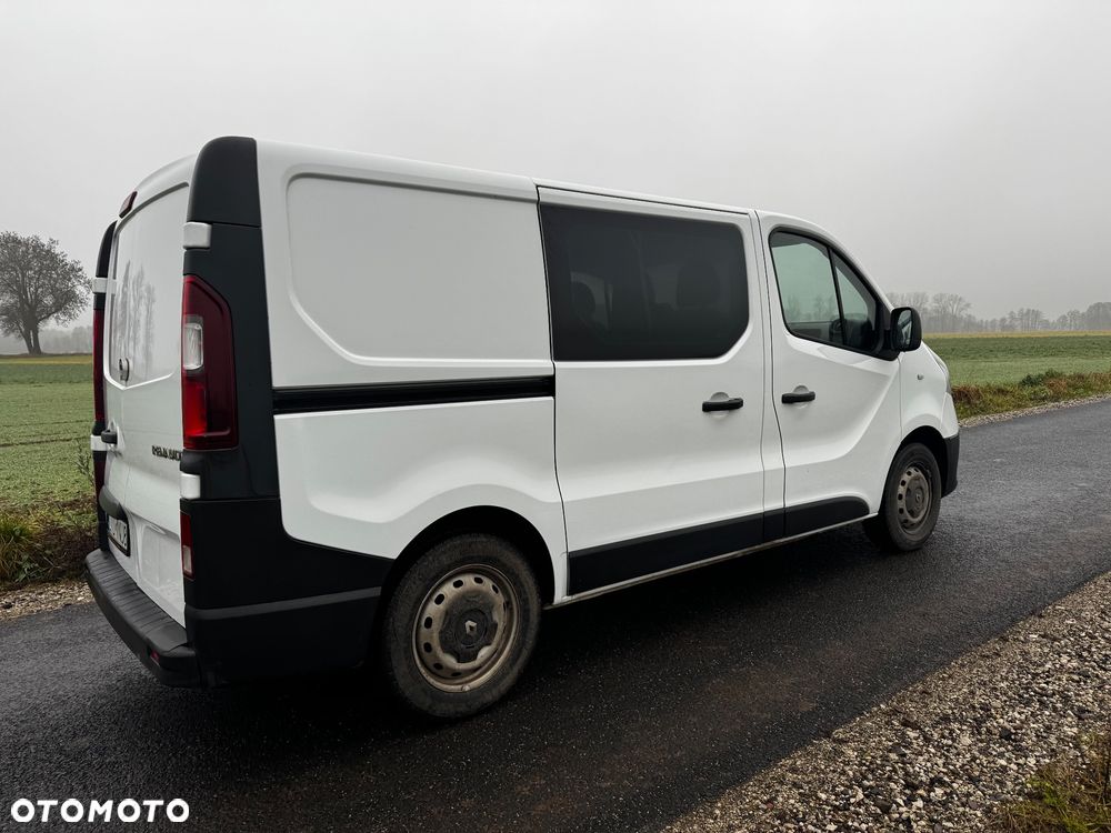 Renault Trafic - 16
