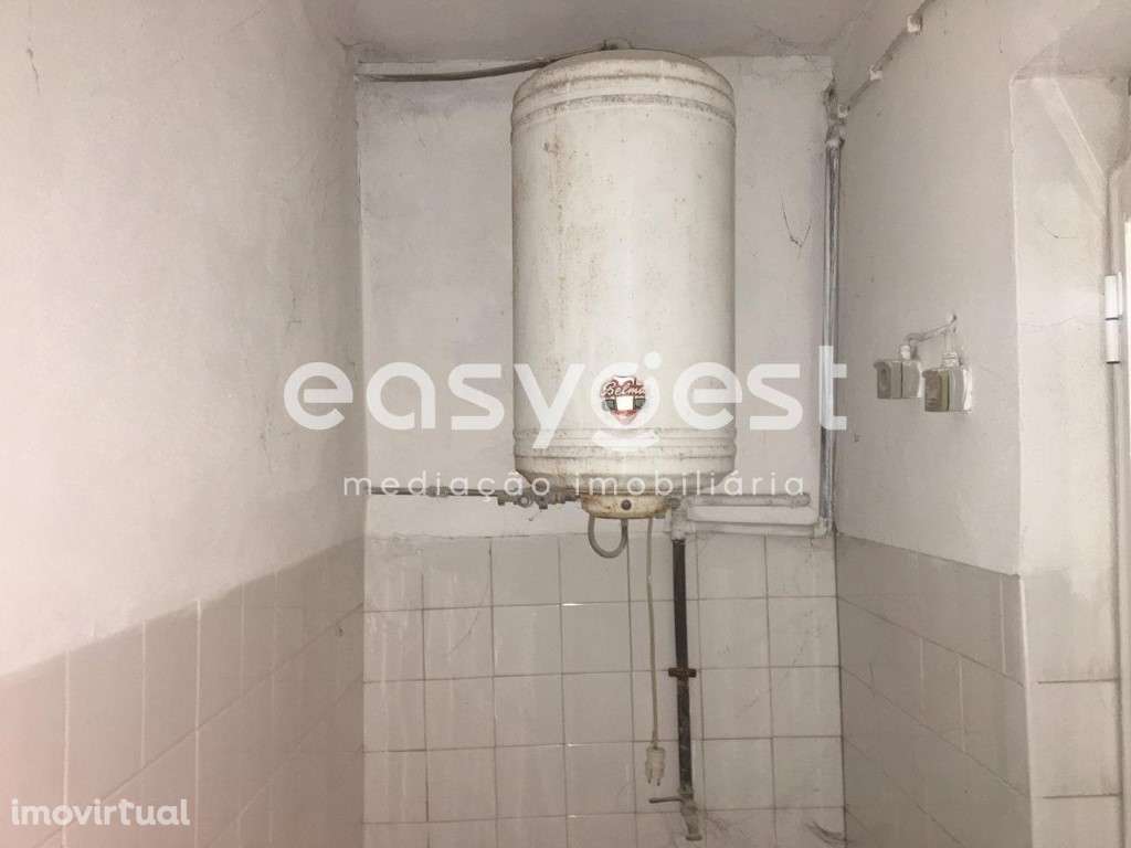 Armazém com 1670 m2 em Est. Nac. 17, Gândara de Espariz, Tábua - Grande imagem: 3/21