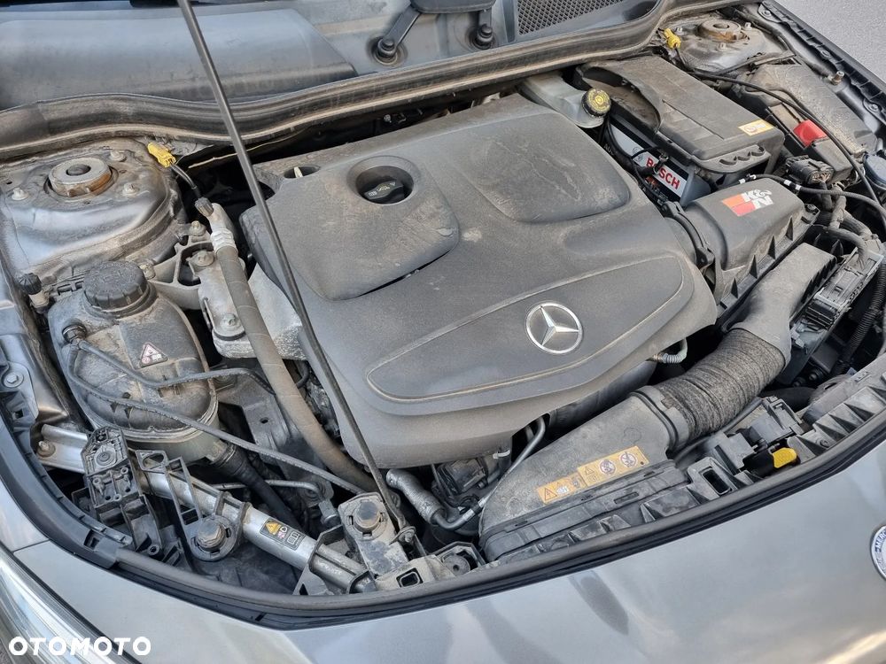 Mercedes-Benz CLA - 4