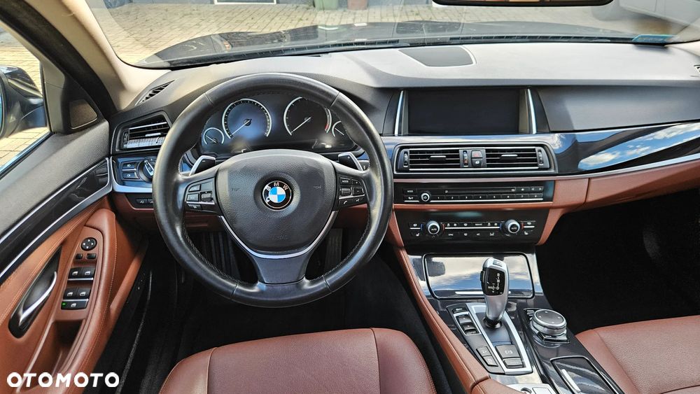 BMW Seria 5 520d xDrive - 19
