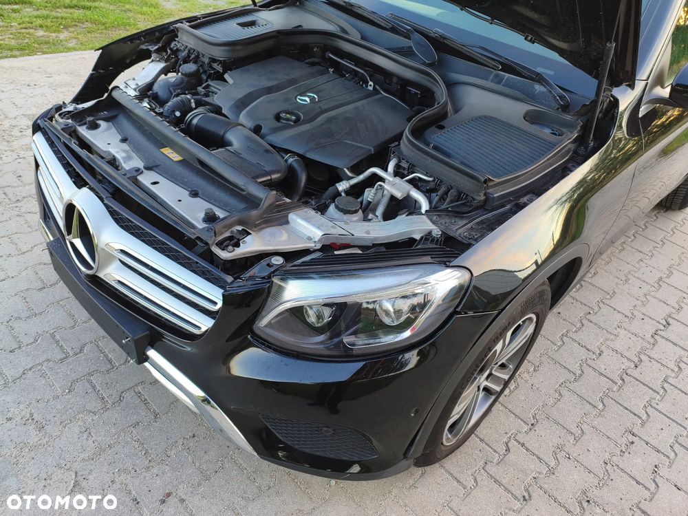 Mercedes-Benz GLC 250 d 4Matic 9G-TRONIC AMG Line - 16