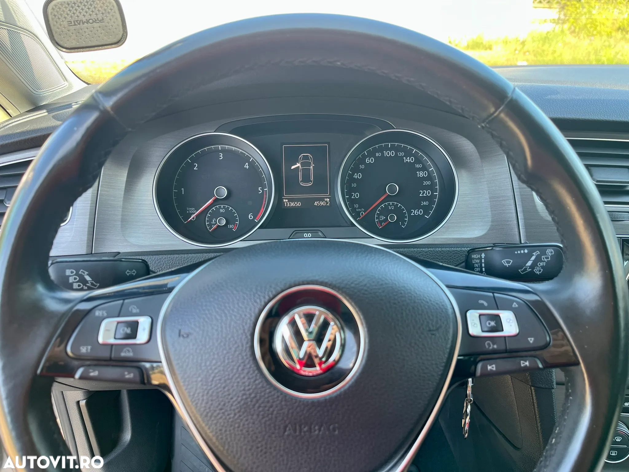 Volkswagen Golf 1.6 TDI BlueMotion Technology DPF Comfortline - 8