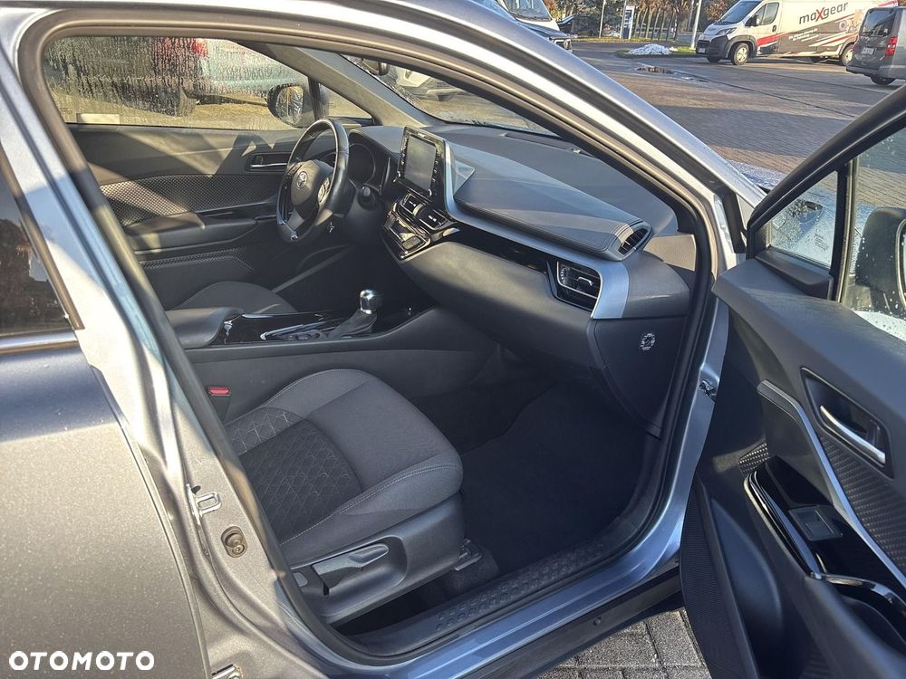 Toyota C-HR - 13