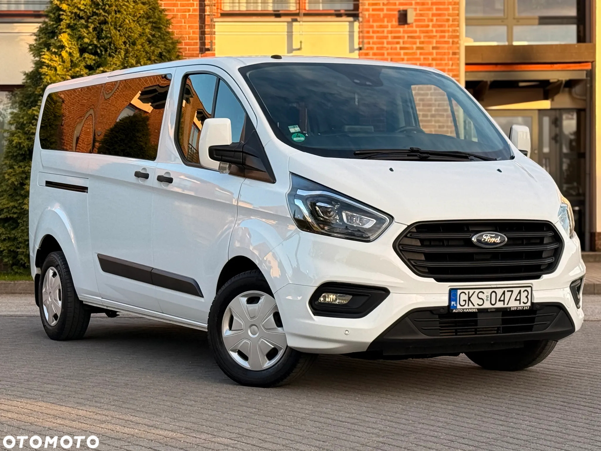Ford Transit Custom 340 L2H2 VA Autm Nugget Plus - 6