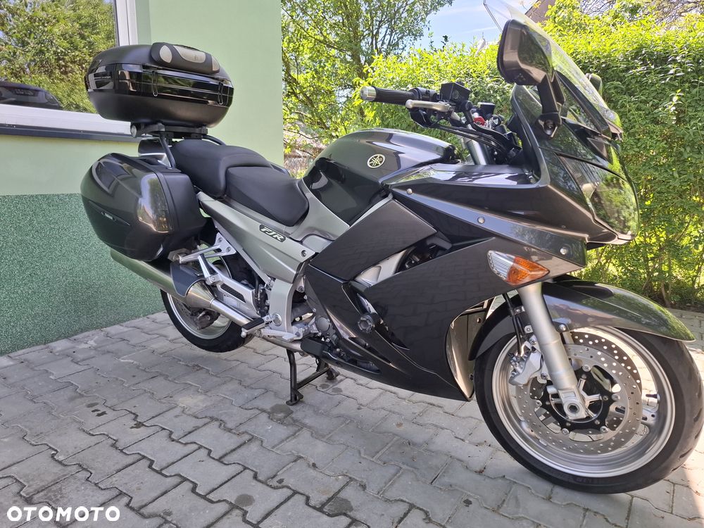 Yamaha FJR - 6
