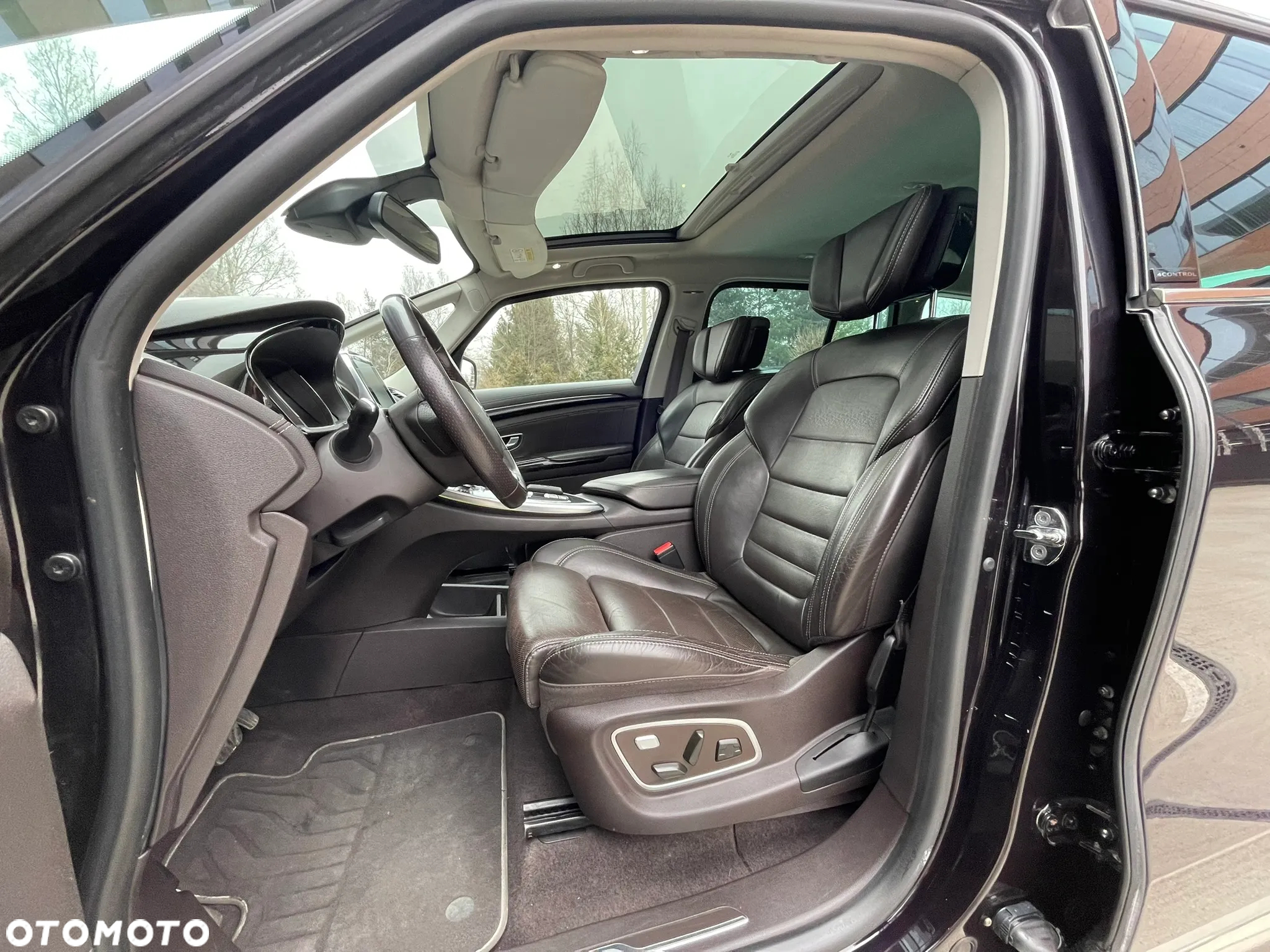 Renault Espace 1.6 dCi Energy Initiale Paris EDC - 26