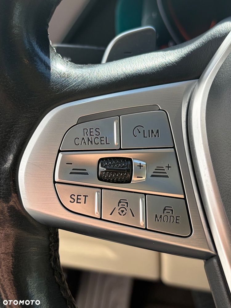 BMW X7 xDrive40i sport - 28