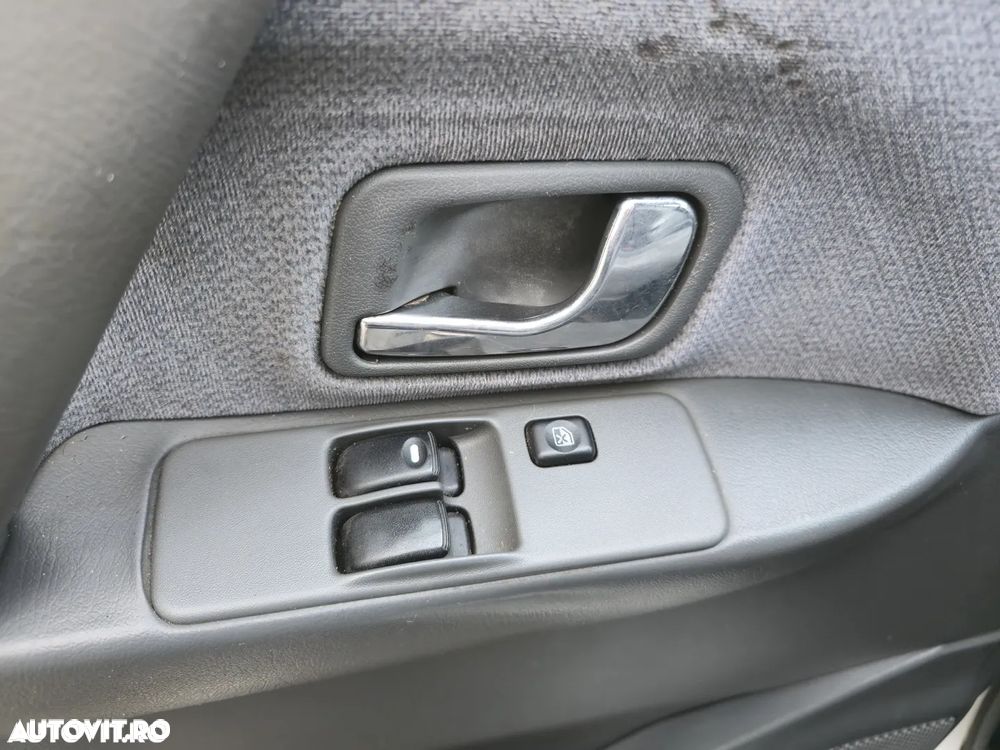 Mitsubishi Pajero Sport 2.5 TD+ Instyle - 9