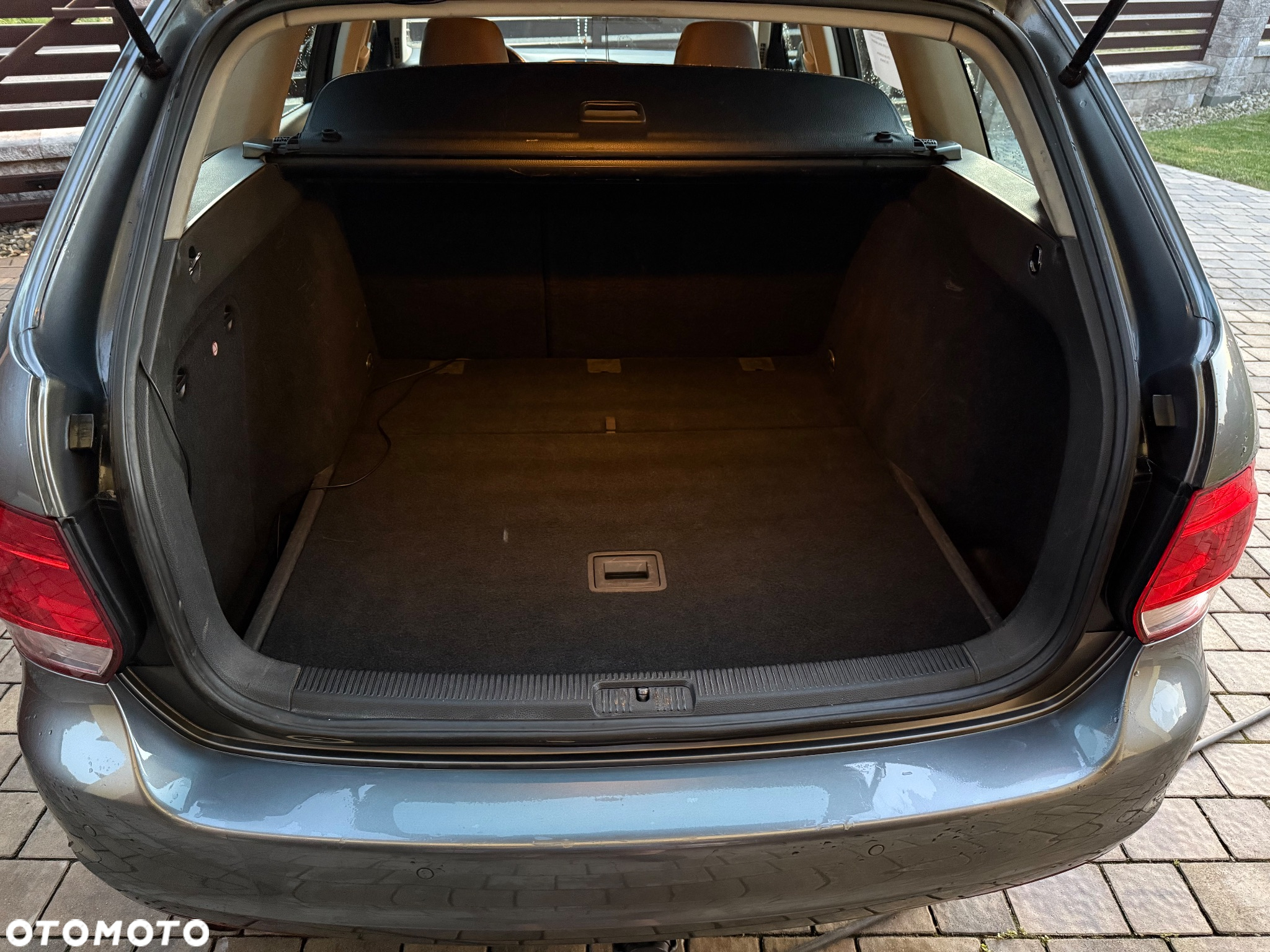 Volkswagen Golf VI 1.6 TDI BlueMot Comfortline - 6