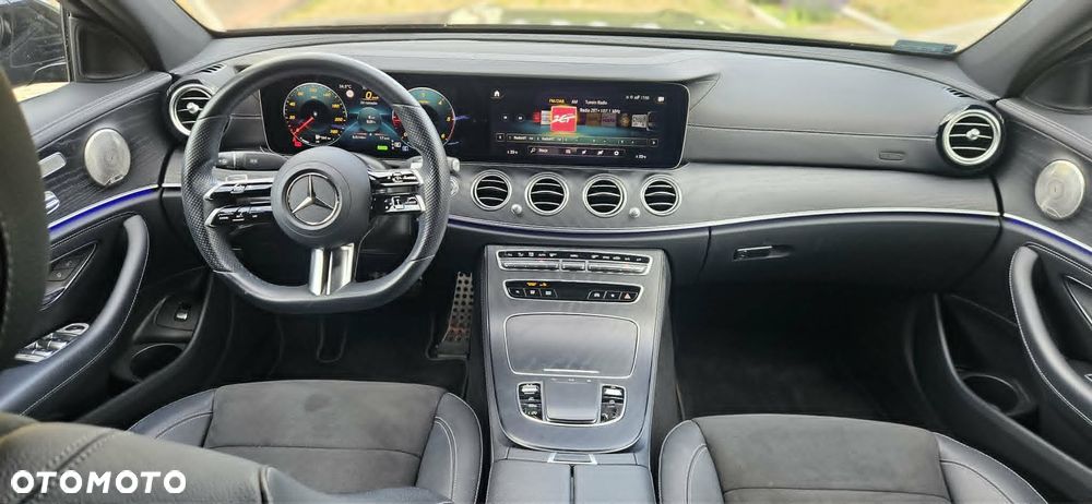 Mercedes-Benz Klasa E 220 d 4-Matic - 4