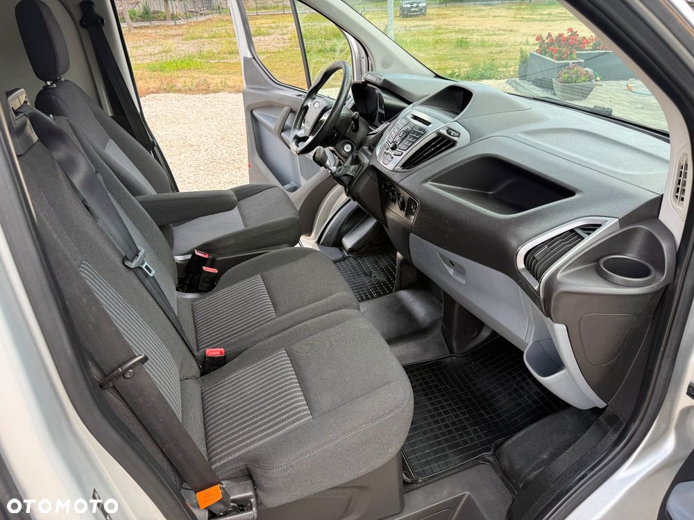 Ford Transit Custom - 13