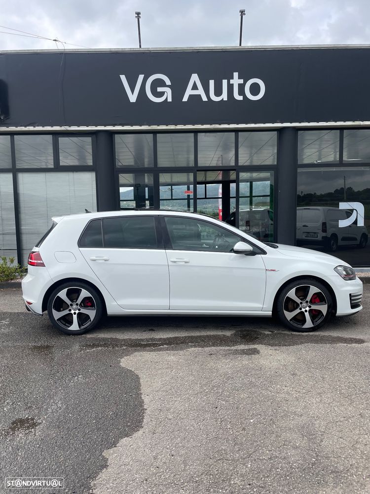 VW Golf 2.0 TSi GTi DSG Performance - 3