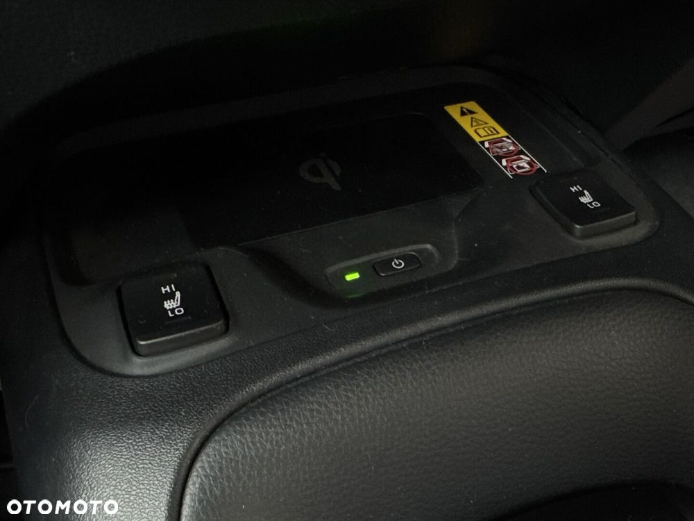 Toyota Corolla 1.8 Hybrid Comfort - 26