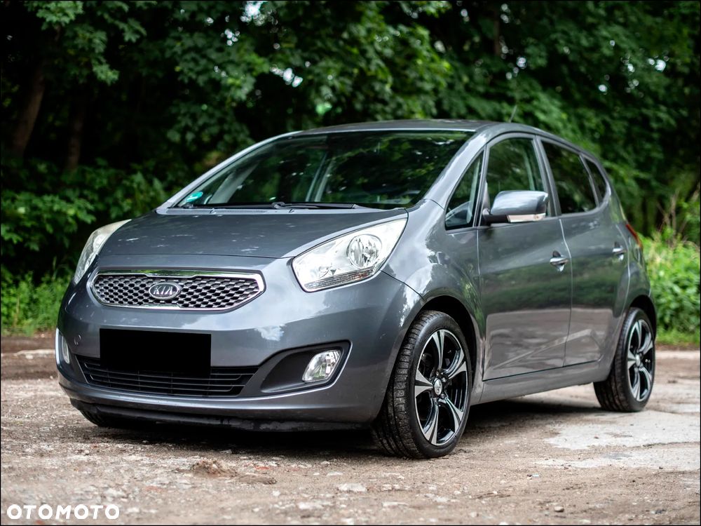 Kia Venga - 12