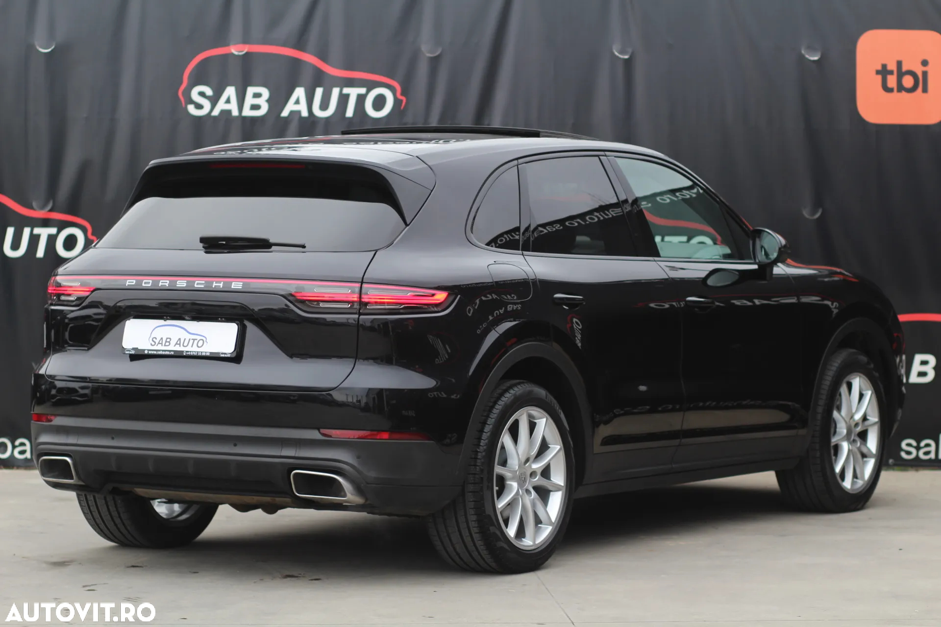Porsche Cayenne - 23