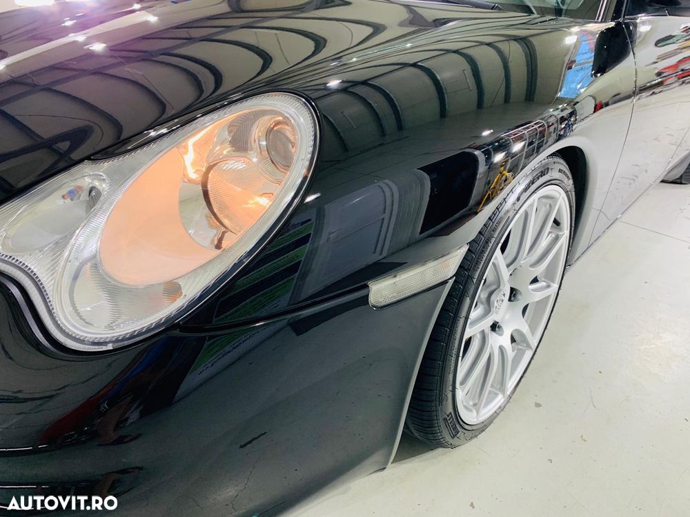 Porsche 911 Carrera - 5