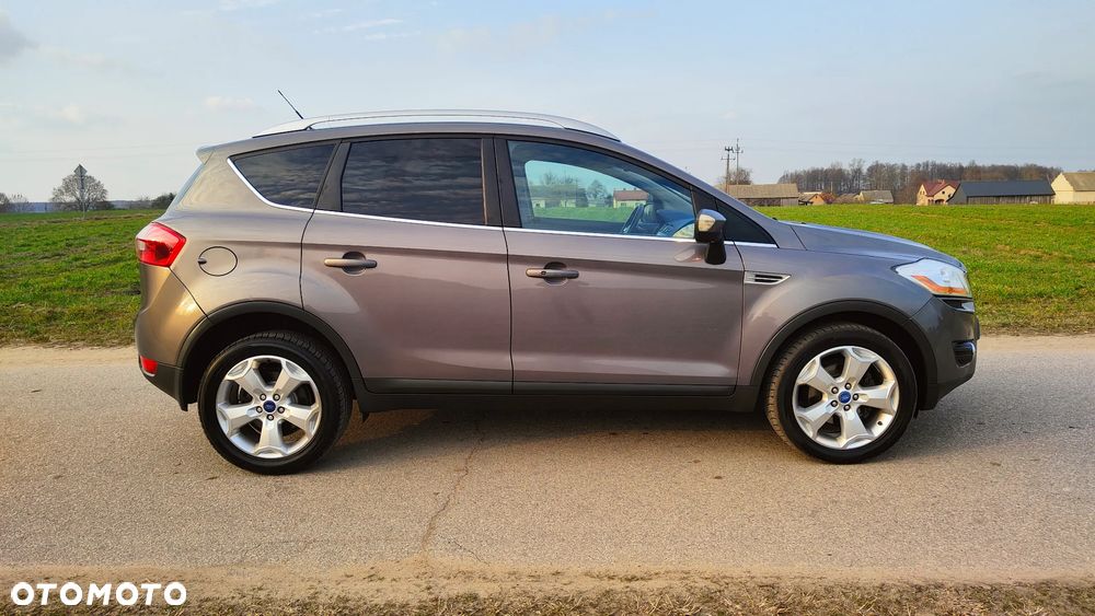 Ford Kuga 2.0 TDCi 4x4 Titanium - 11
