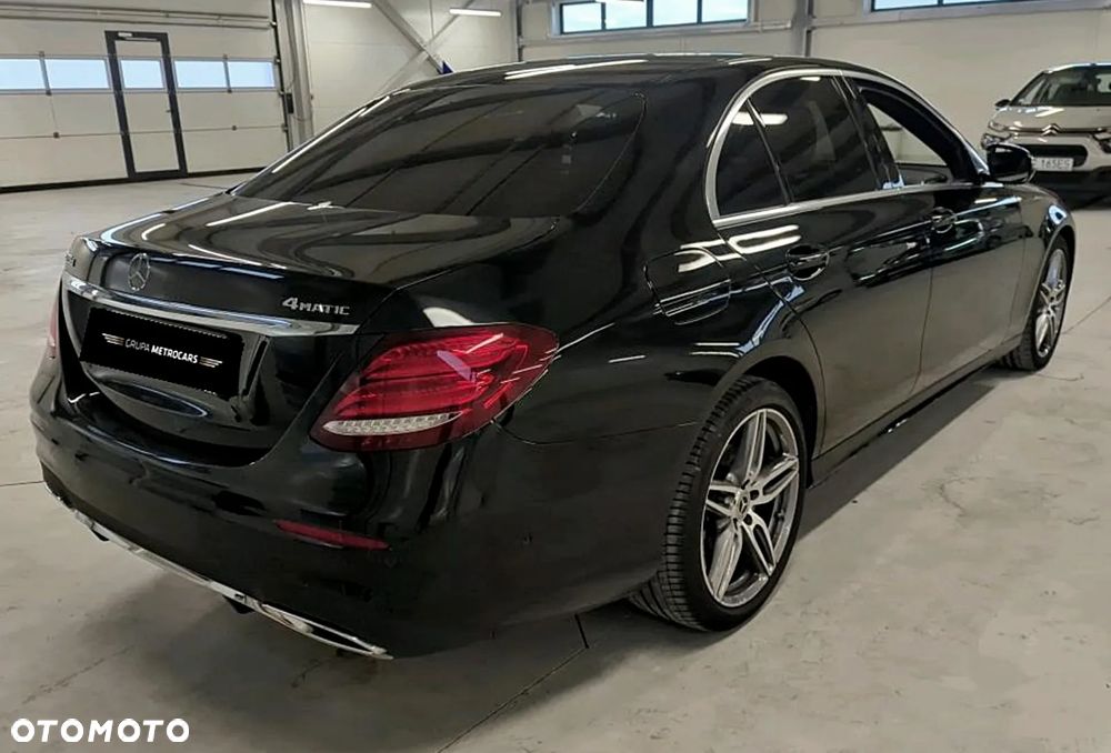 Mercedes-Benz Klasa E ver-220-d-4--matic-amg - 5