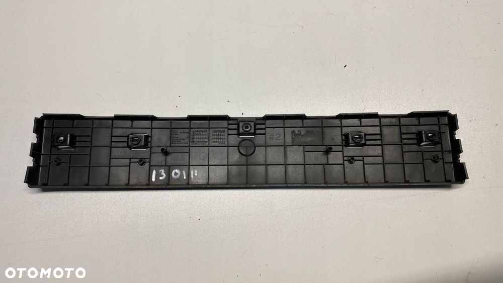 HYUNDAI I30 III PODKŁADKA POD REJESTRACJĘ RAMKA ATRAPA GRILL 17-20 - 2