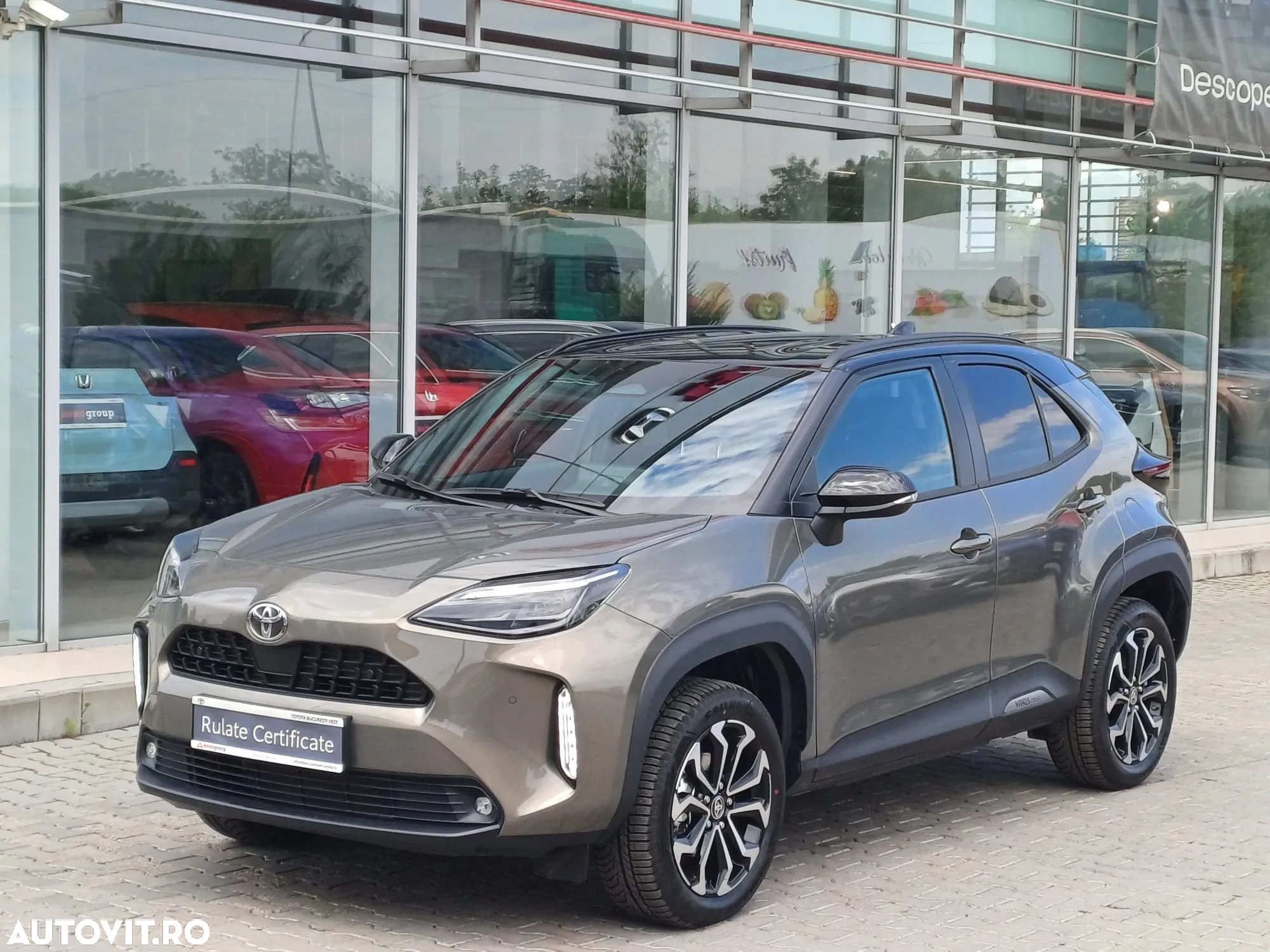 Toyota Yaris Cross 1.5 VVT-i HSD 4x4 Dynamic - 2
